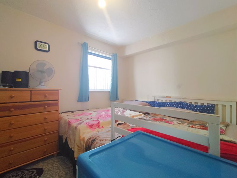 Photo 8- click for photo gallery